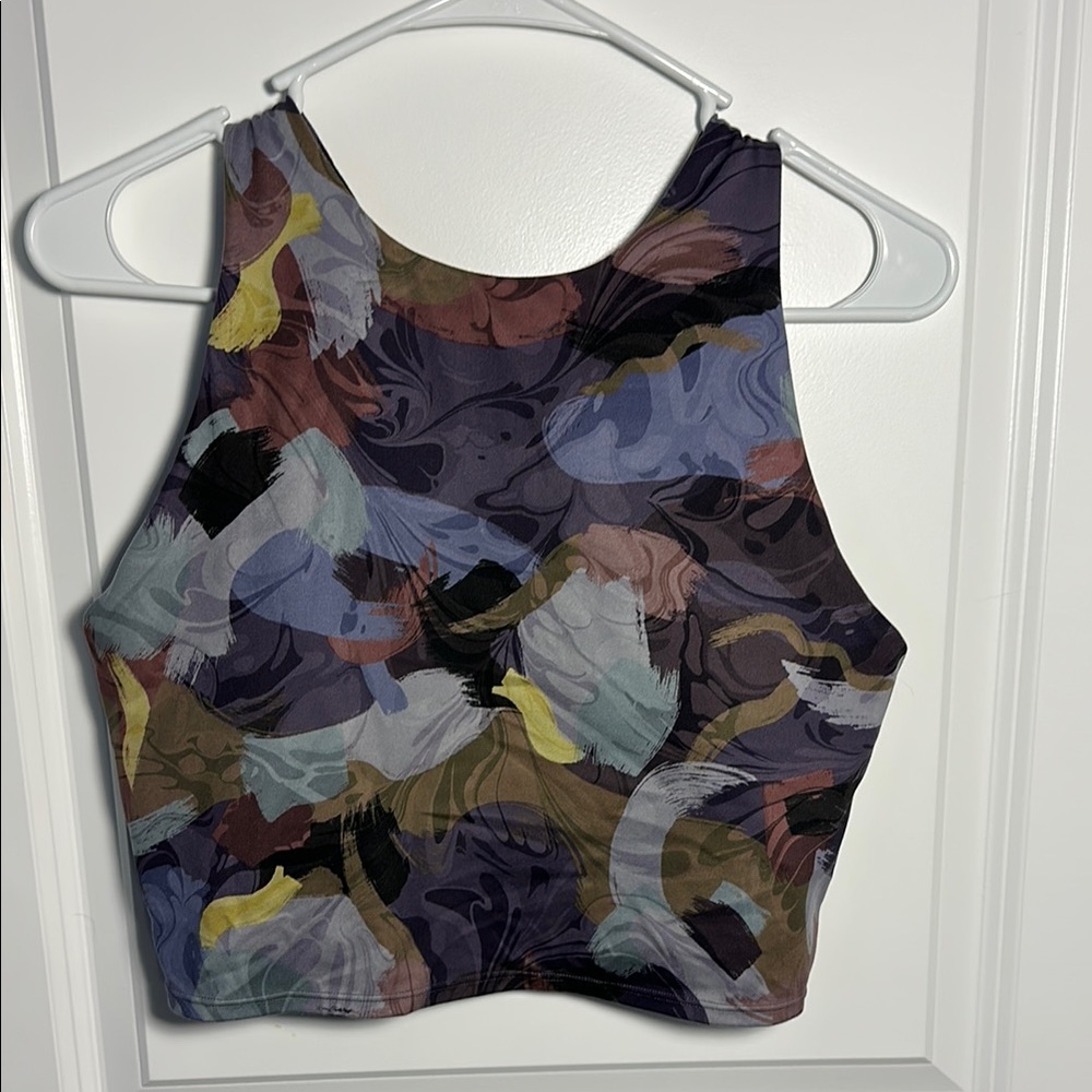 Athleta Conscious Crop